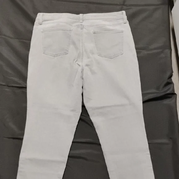 Talbots Women's Skinny Jeans in Soft Gray - Picture 4 of 7